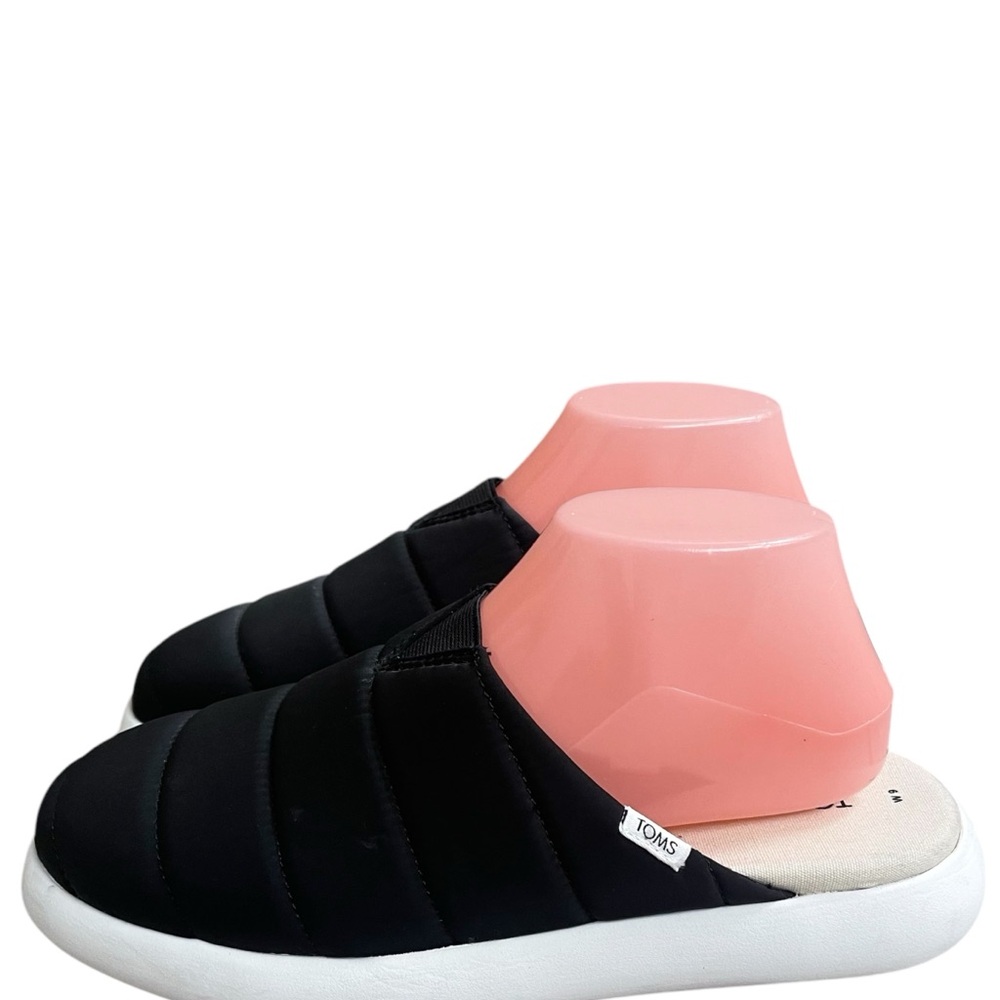 TOMS Alpargata Mallow Mules Women's Sz 9 only wore once !!! Black Flat‎ Casual